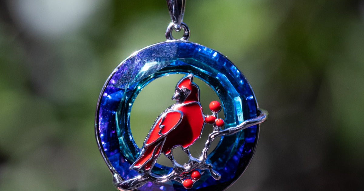POPLYKE Cardinal Locket/Urn Necklace