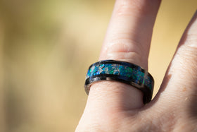 cremation ring for ashes being worn